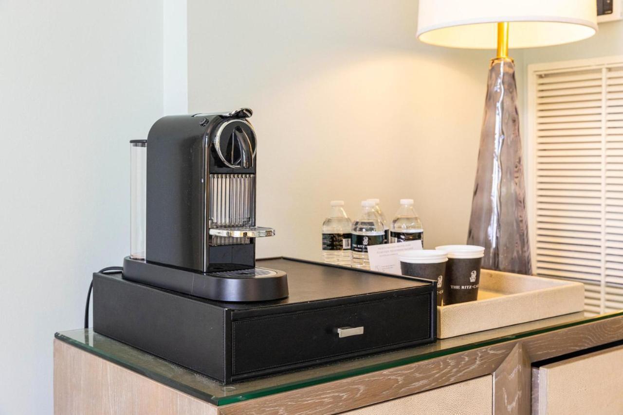 Lovely Deluxe Unit Located At Ritz Carlton - Key Biscayne! マイアミ エクステリア 写真