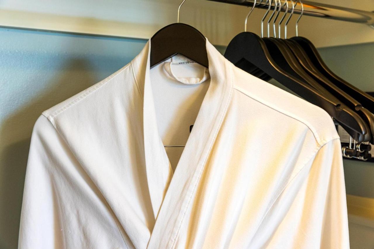 Lovely Deluxe Unit Located At Ritz Carlton - Key Biscayne! マイアミ エクステリア 写真